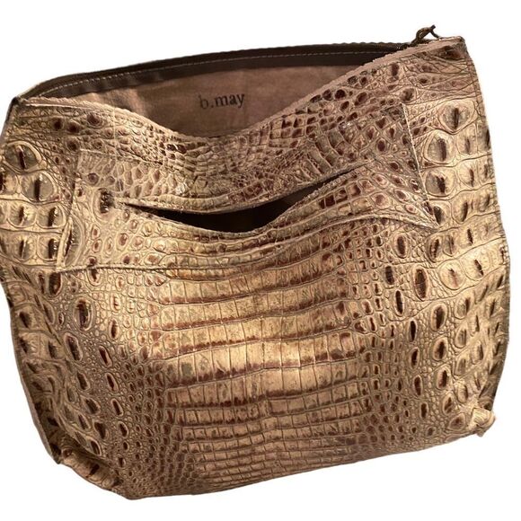 B. MAY UNIQUE REPTILE HANDBAG / CLUTCH - Picture 10 of 11